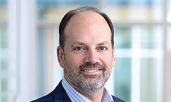 05_PRO012689_photo_Compensation Committee_Robert Hombach.jpg