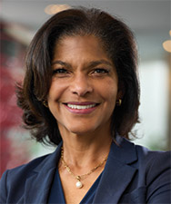 [MISSING IMAGE: ph_kimberlyanelson-4c.jpg]