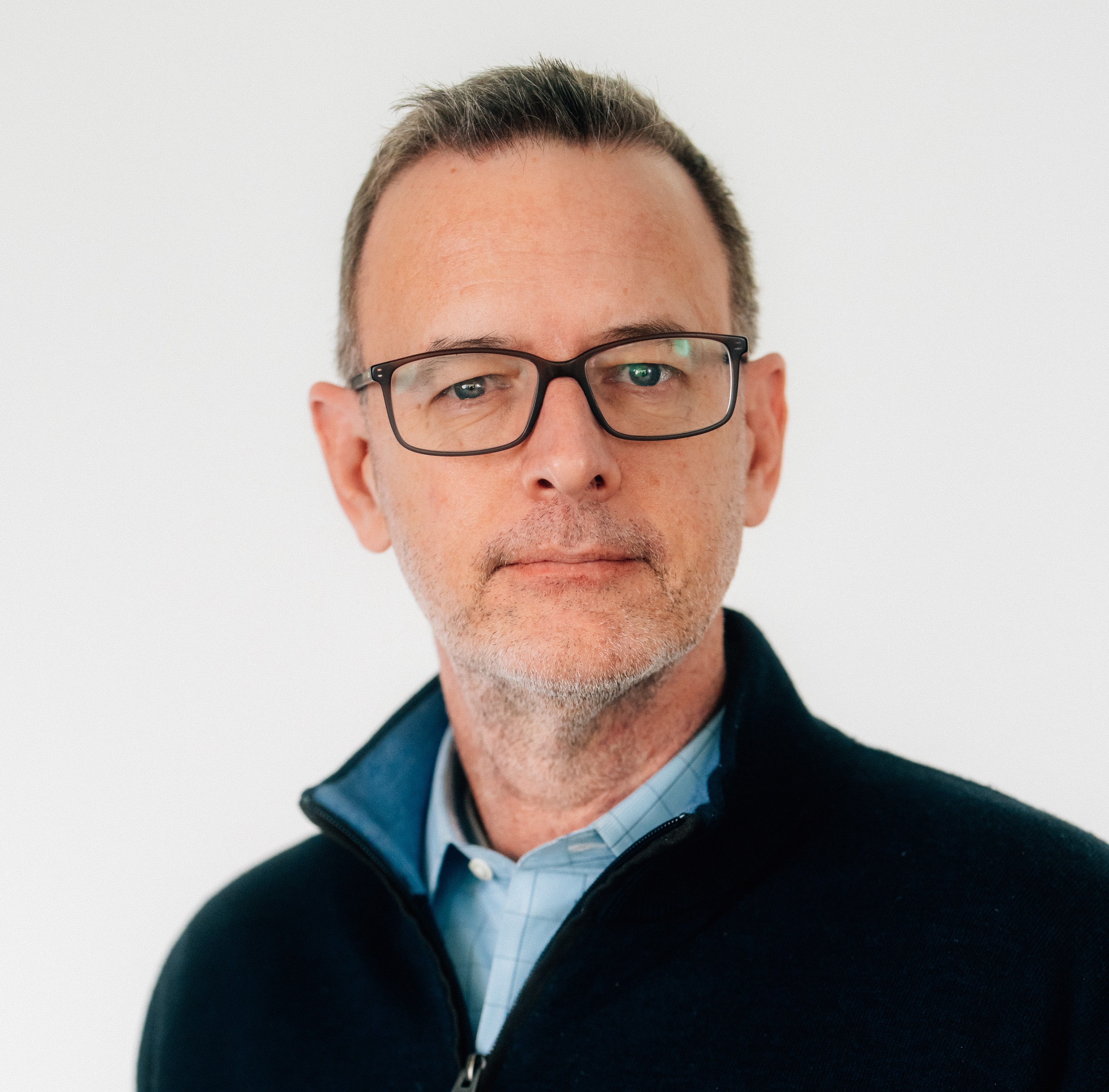 Denny Headshot 2024.jpg