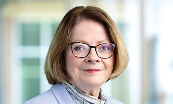 05_PRO012689_photo_Audit Committee_Elaine Heron.jpg