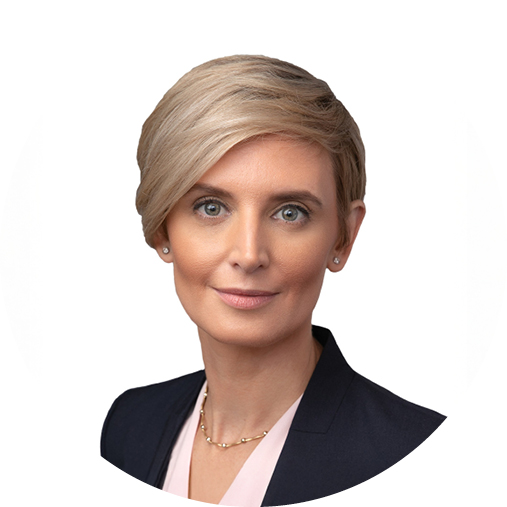 05 PRO013584_photo_director nominees_circle_Pavlova.jpg