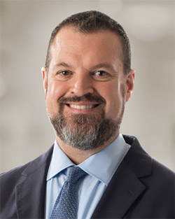 [MISSING IMAGE: ph_stevenvondran-4clr.jpg]