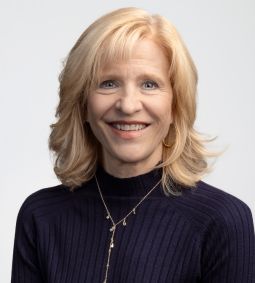 Lauri Shanahan Headshot.jpg