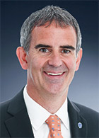 [MISSING IMAGE: ph_normanscott-4c.jpg]