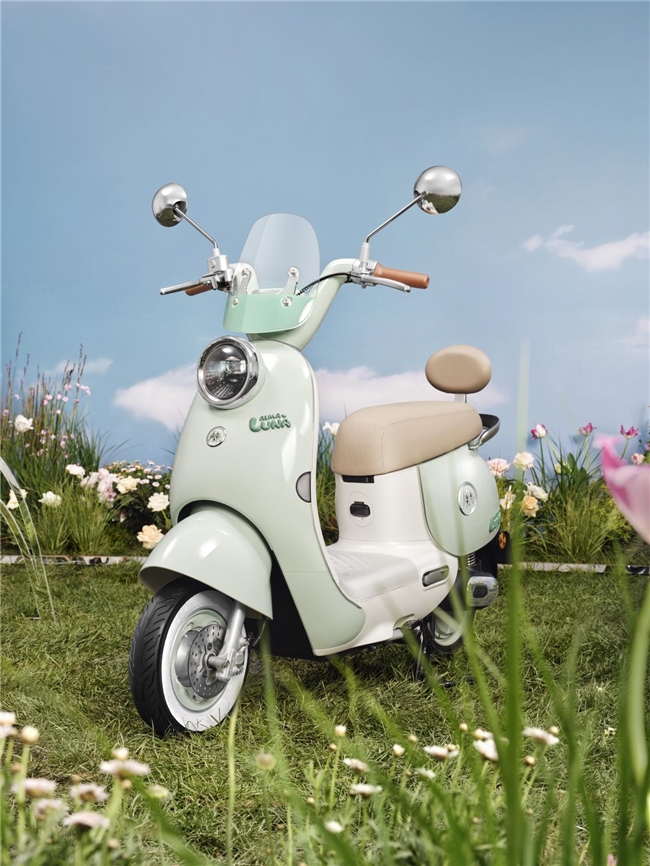 爱玛露娜复古版电动车,集合爱玛,cosmo与蔡文静对于美的深刻理解,用