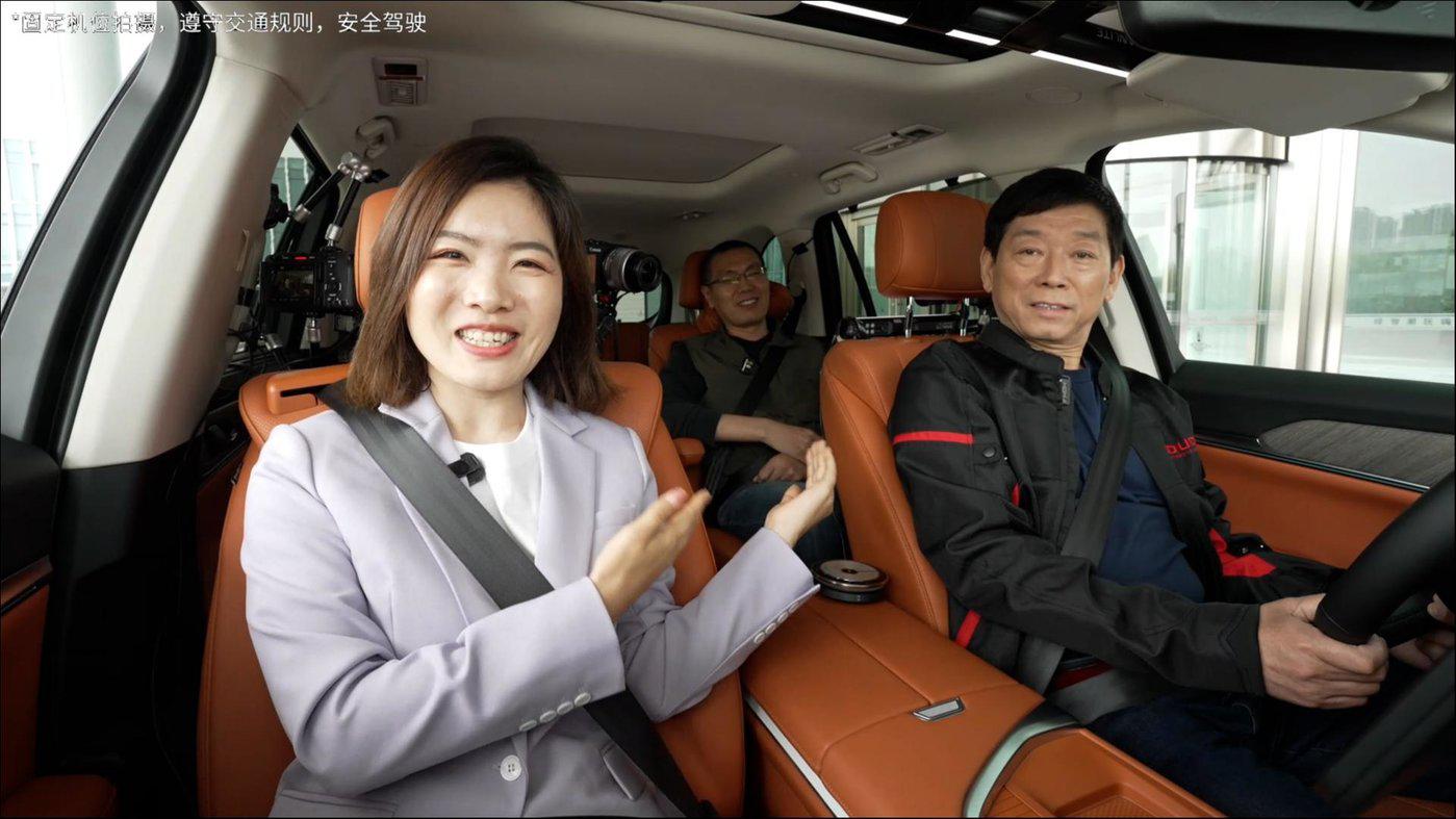 魏建军亲自直播代言长城汽车智驾不输新势力钛度车库