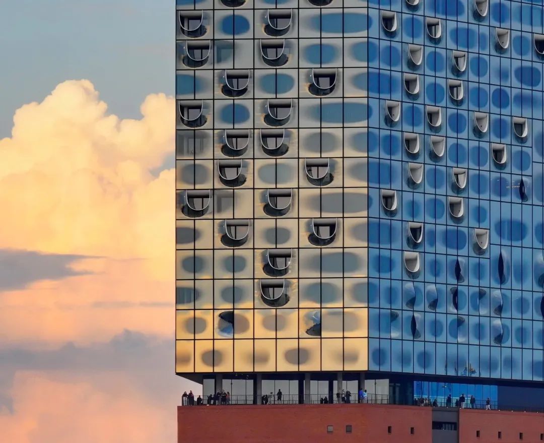 82-q11-水墨城影作者:龙灏(重庆大学建筑城规学院建筑系)拍摄地点