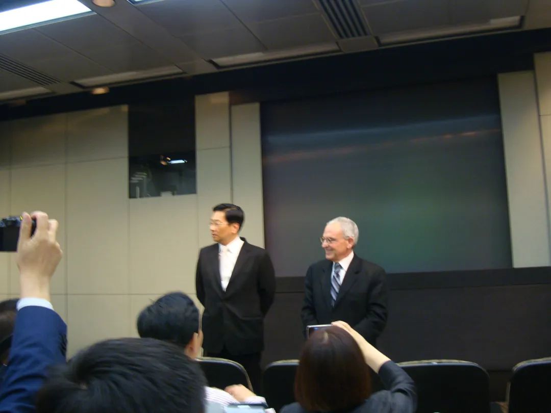 宇伟观察|爱和榜样——巫和懋先生教我做老师!