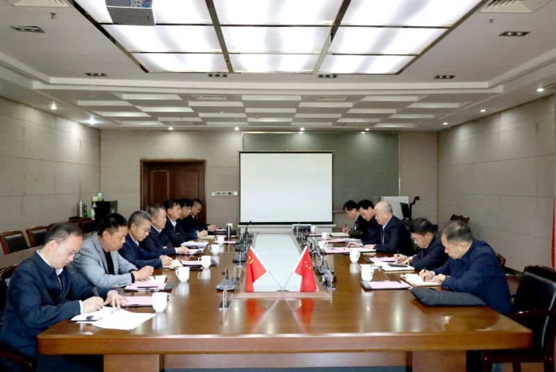 政企同心谋发展携手共进谱新篇——杜鹏懿到集团公司走访调研