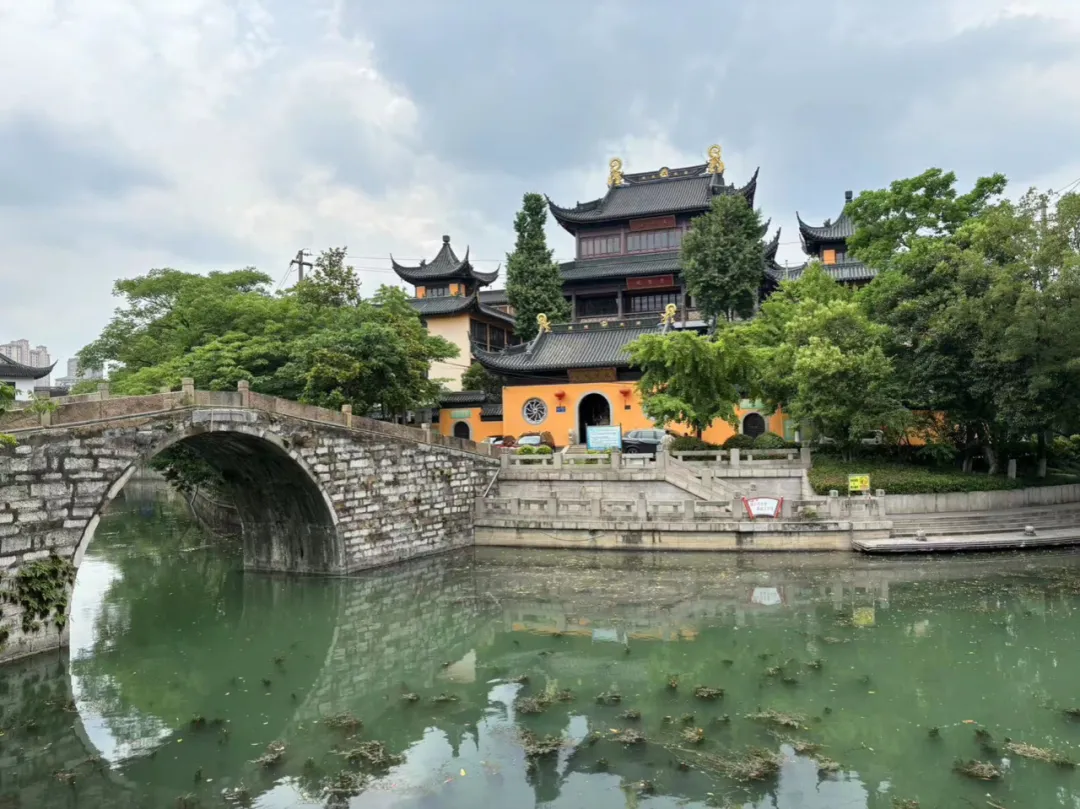 摄影:水姐我最近去了常州舣舟亭,据当地的苏东坡研究会的副秘书长介绍