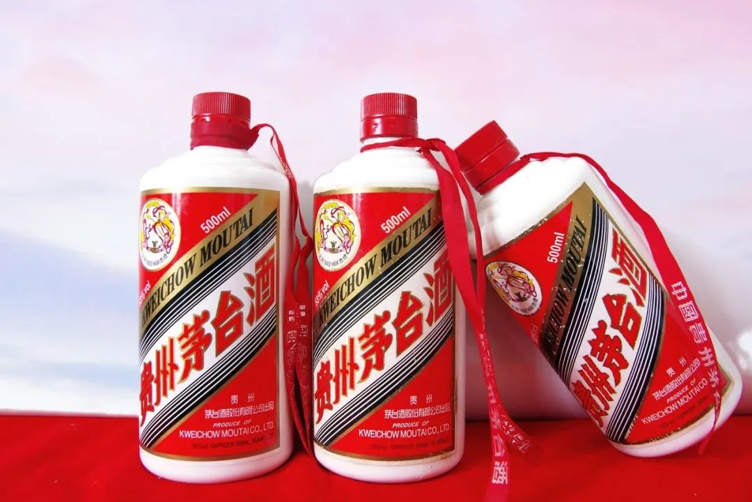 贵阳！53飞天茅台回收价格表“快捷变现”