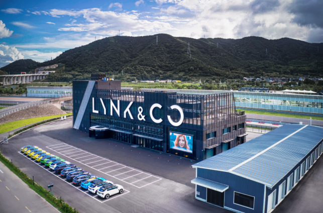 打造中国汽车运动文化,"探路者"的思与行